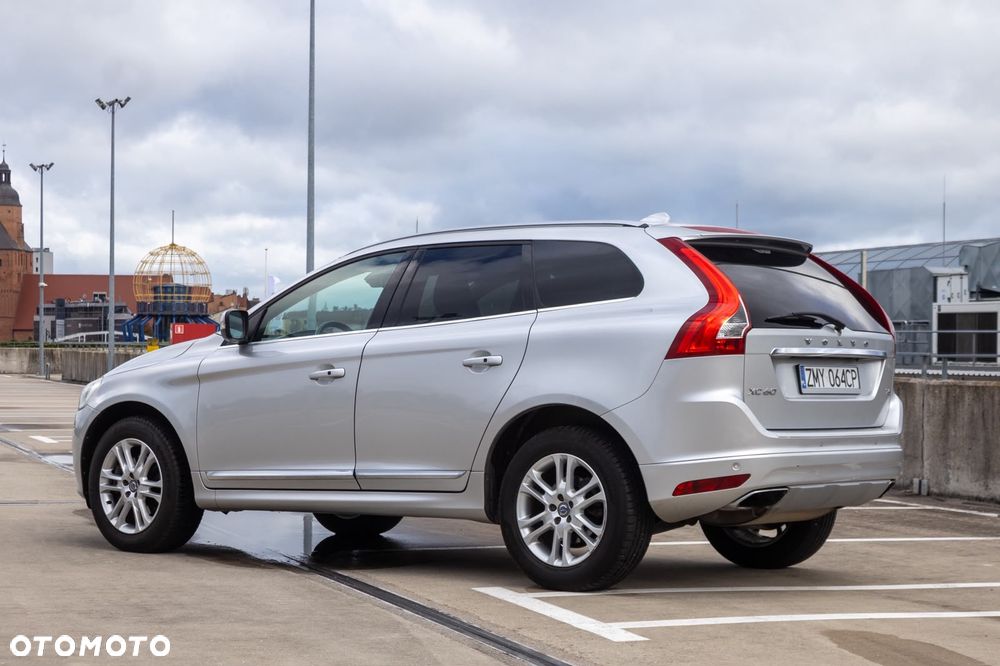 Volvo XC 60 - 30