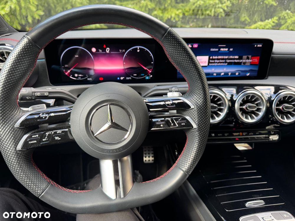 Mercedes-Benz CLA 200 mHEV AMG Line 7G-DCT - 33