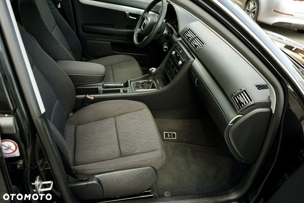 Audi A4 Limousine - 18