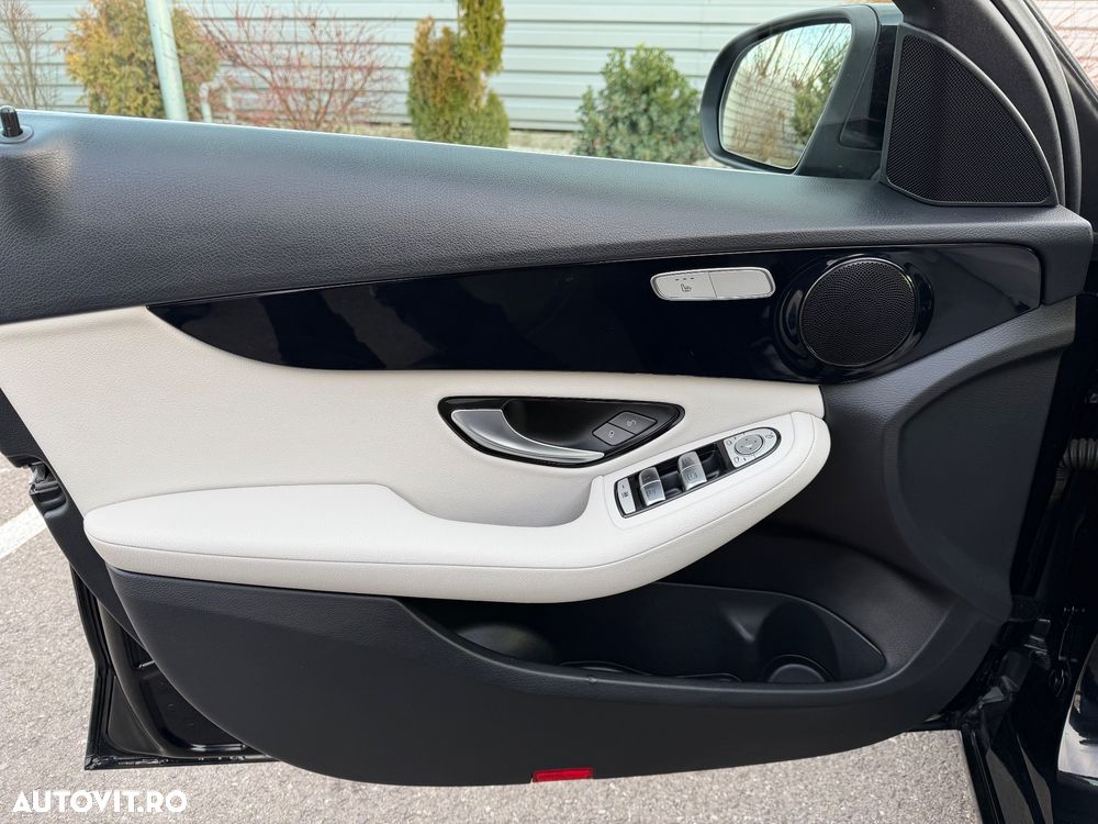 Mercedes-Benz C - 10