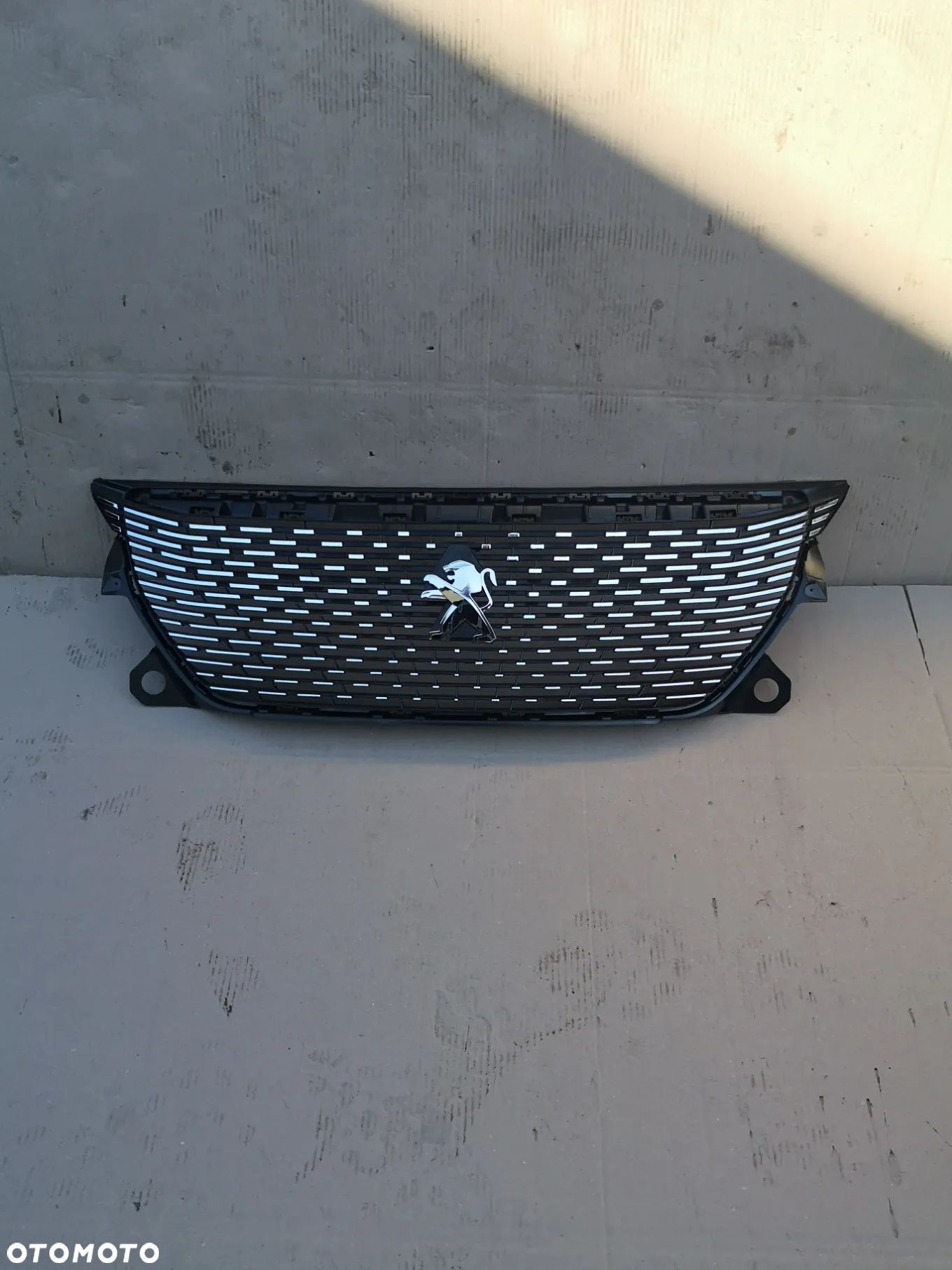 ATRAPA GRILL PEUGEOT 2008 II 2019-2024r - 1