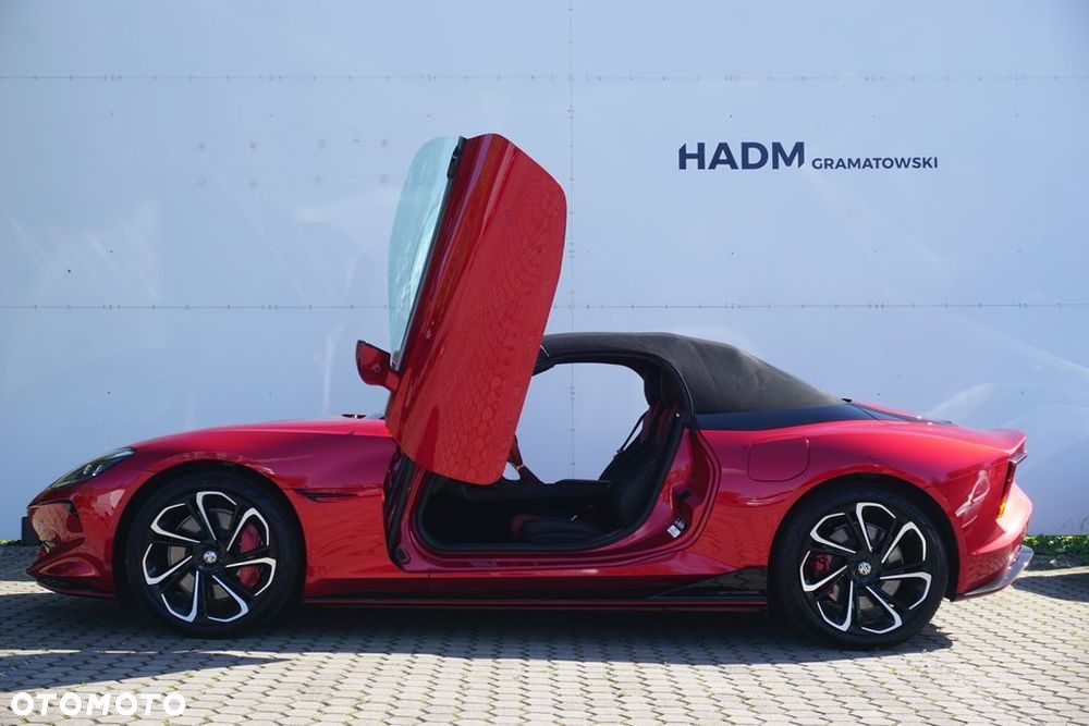 MG Cyberster 77kWh AWD Czarny Dach - 5