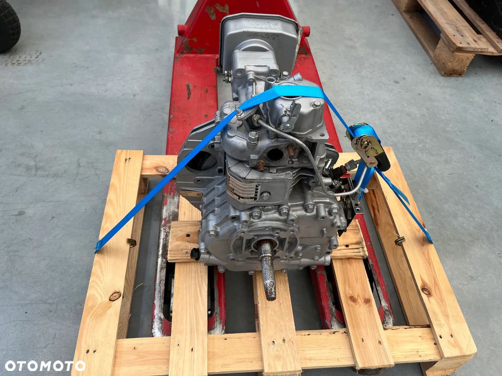 SILNIK YANMAR L70 - 2