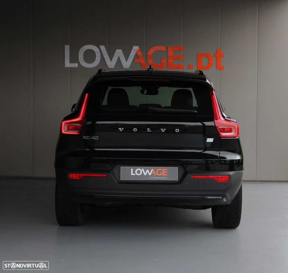Volvo XC 40 Recharge Core - 25