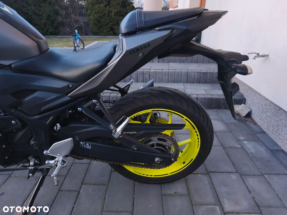 Yamaha MT - 13