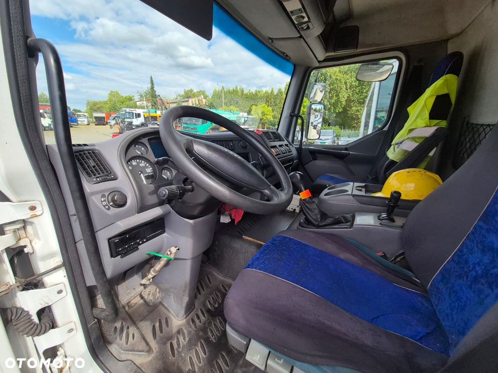 DAF LF 55 / AUTOCYSTERNA / BECZKA NA PALIWO / CYSTERNA / NIE RDZEWNA  / ADR / TDT / WYMIENIONY SILNIK / W PEŁNI SPRAWNY / SERWISOWANY / OD DOŁU I OD GÓRY WLEW / BEZWYPADKOWY / 2 KOMORY 8300 m3 - 30