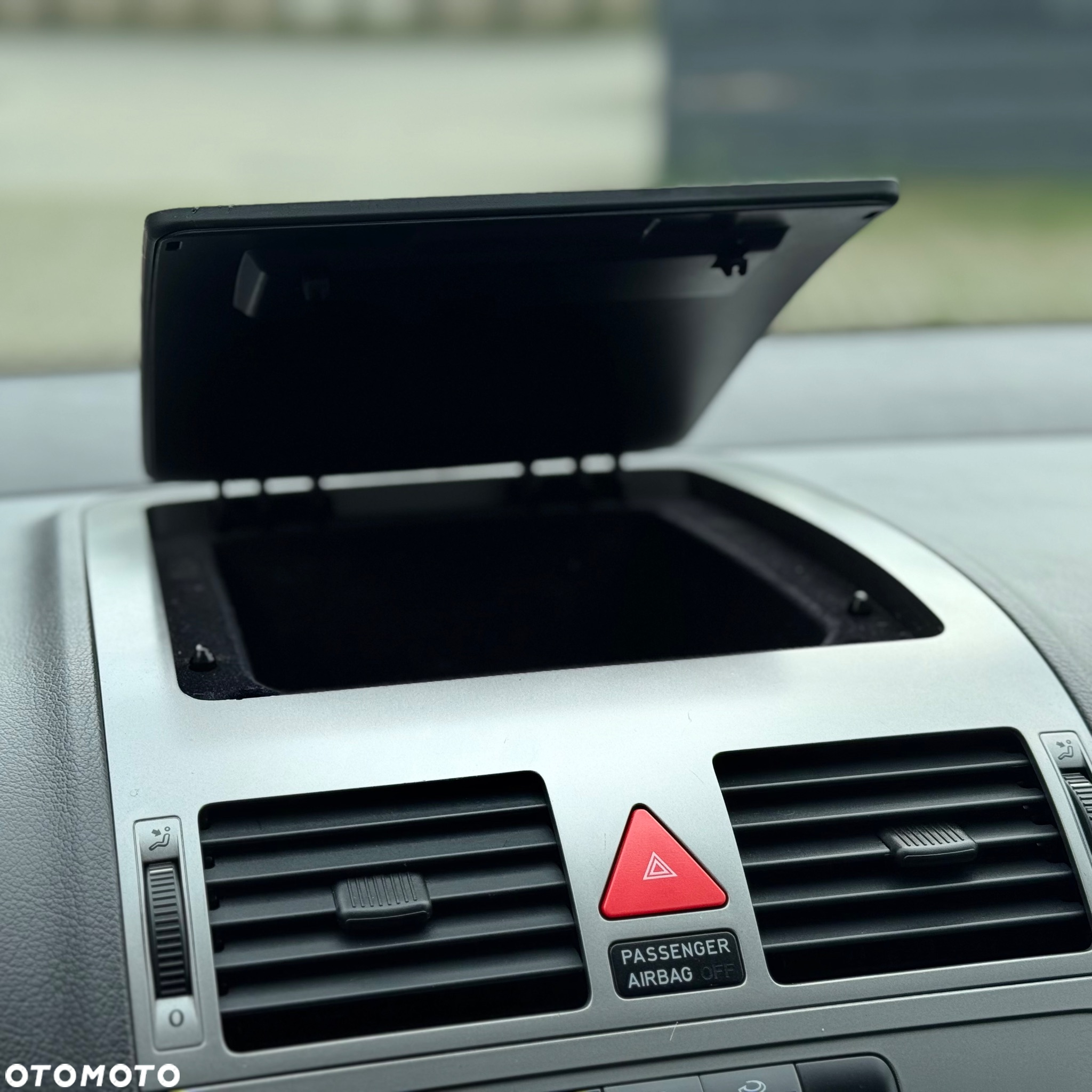 Volkswagen Touran - 14