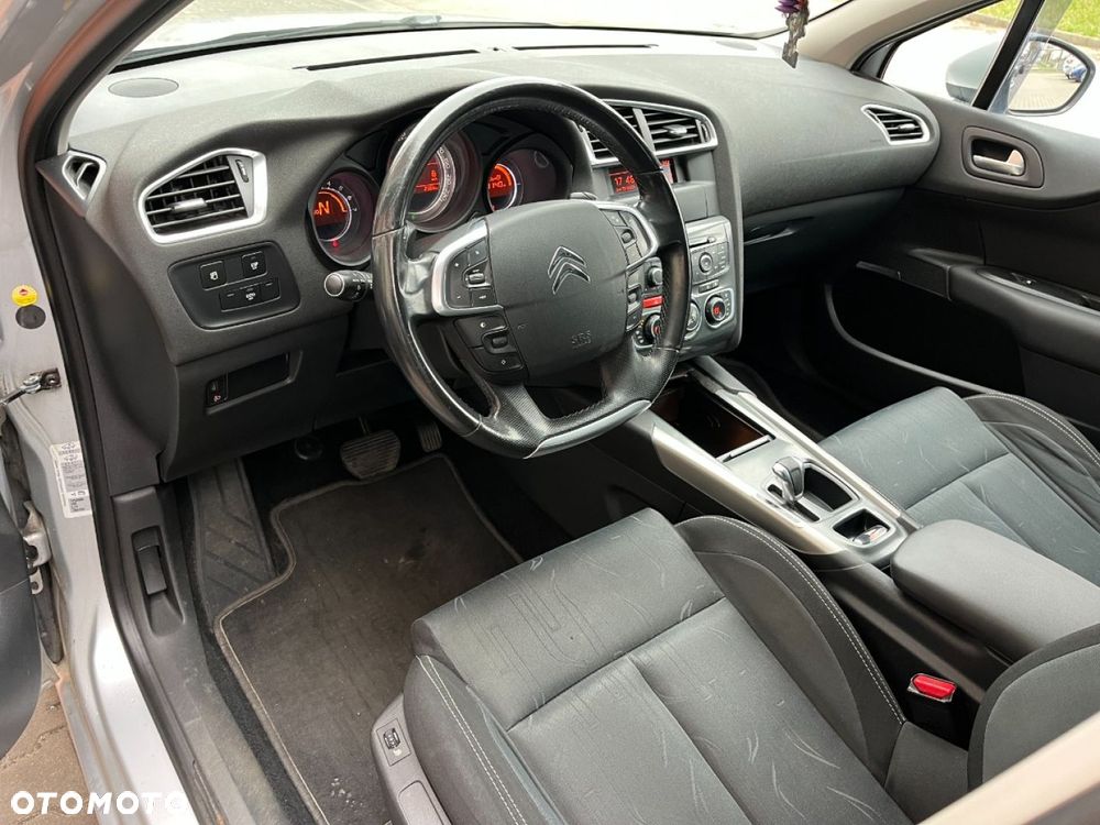 Citroën C4 1.6 e-HDi Seduction MCP - 8
