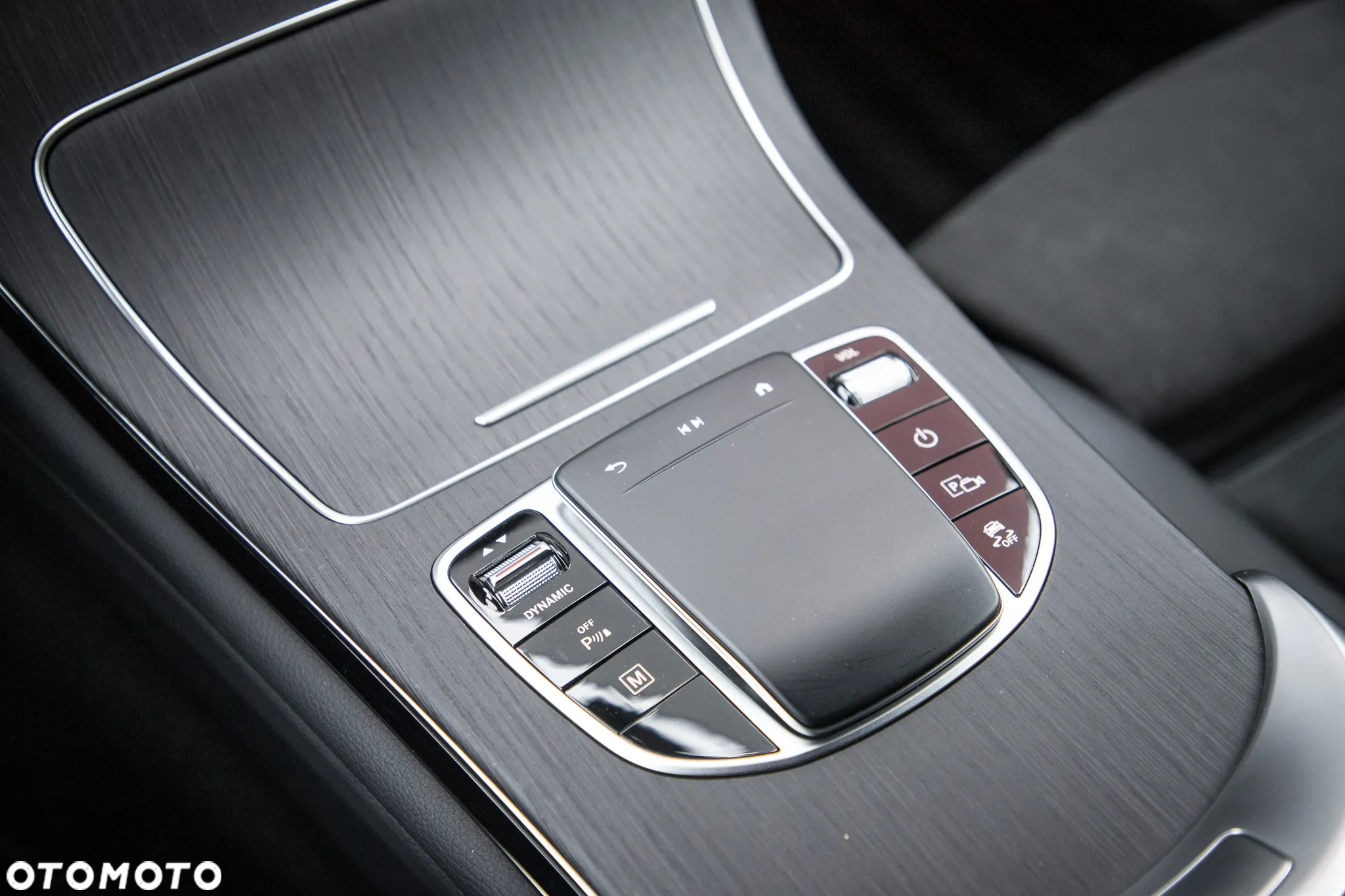 Mercedes-Benz GLC 350 d 4Matic 9G-TRONIC AMG Line - 27