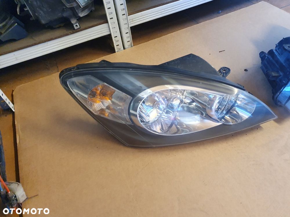 REFLEKTOR prawy KIA PRO CEED 1 EUROPA - 1