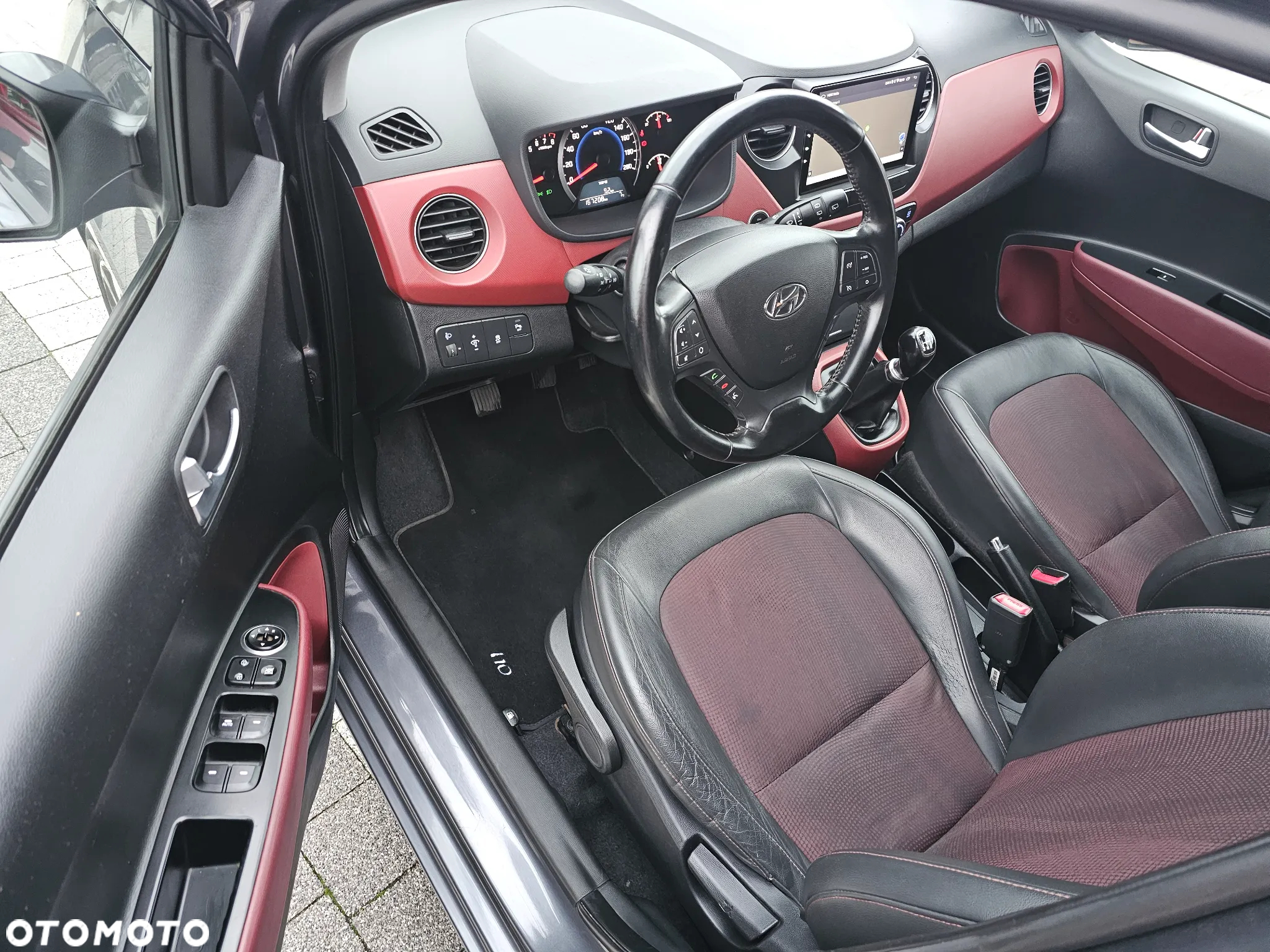 Hyundai i10 1.2 Premium - 34