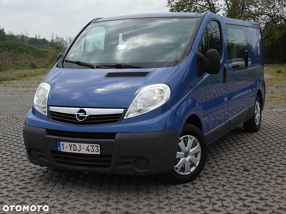 Opel Vivaro - 11