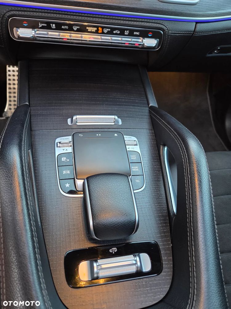 Mercedes-Benz GLE - 23