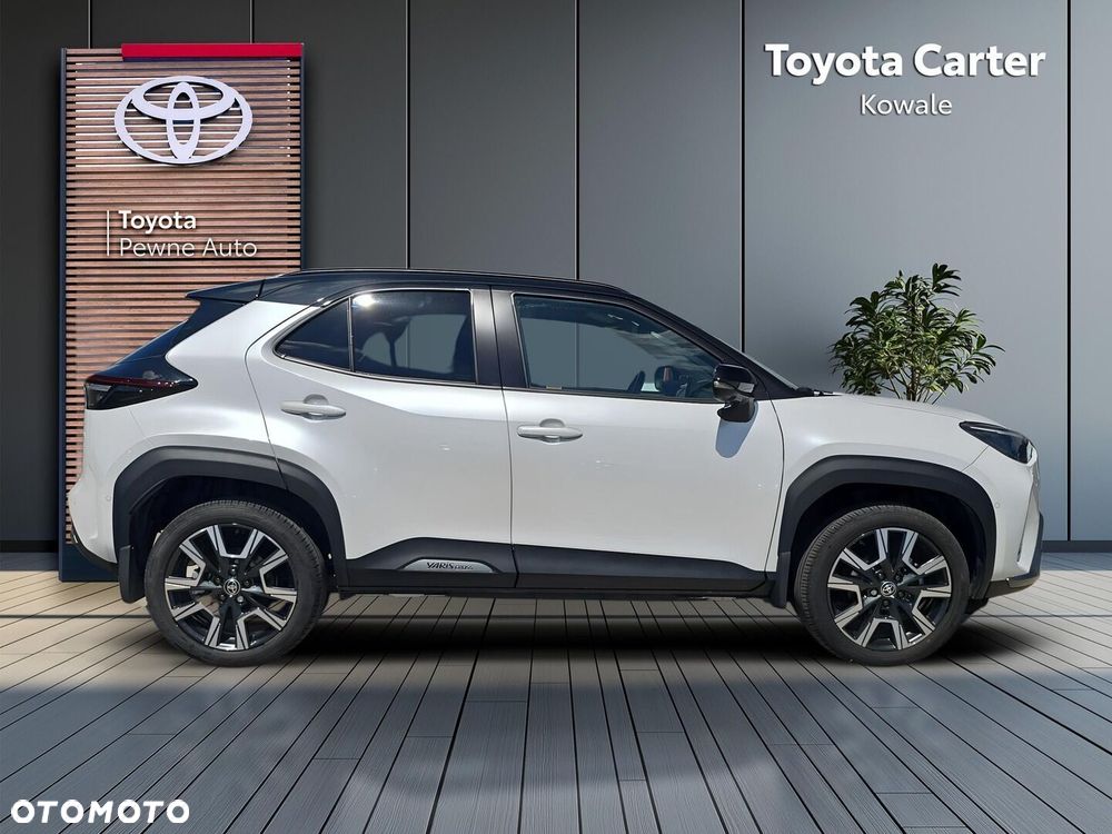 Toyota Yaris Cross Hybrid 1.5 Premiere Edition AWD - 6