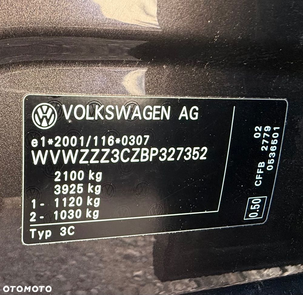 Volkswagen Passat - 22