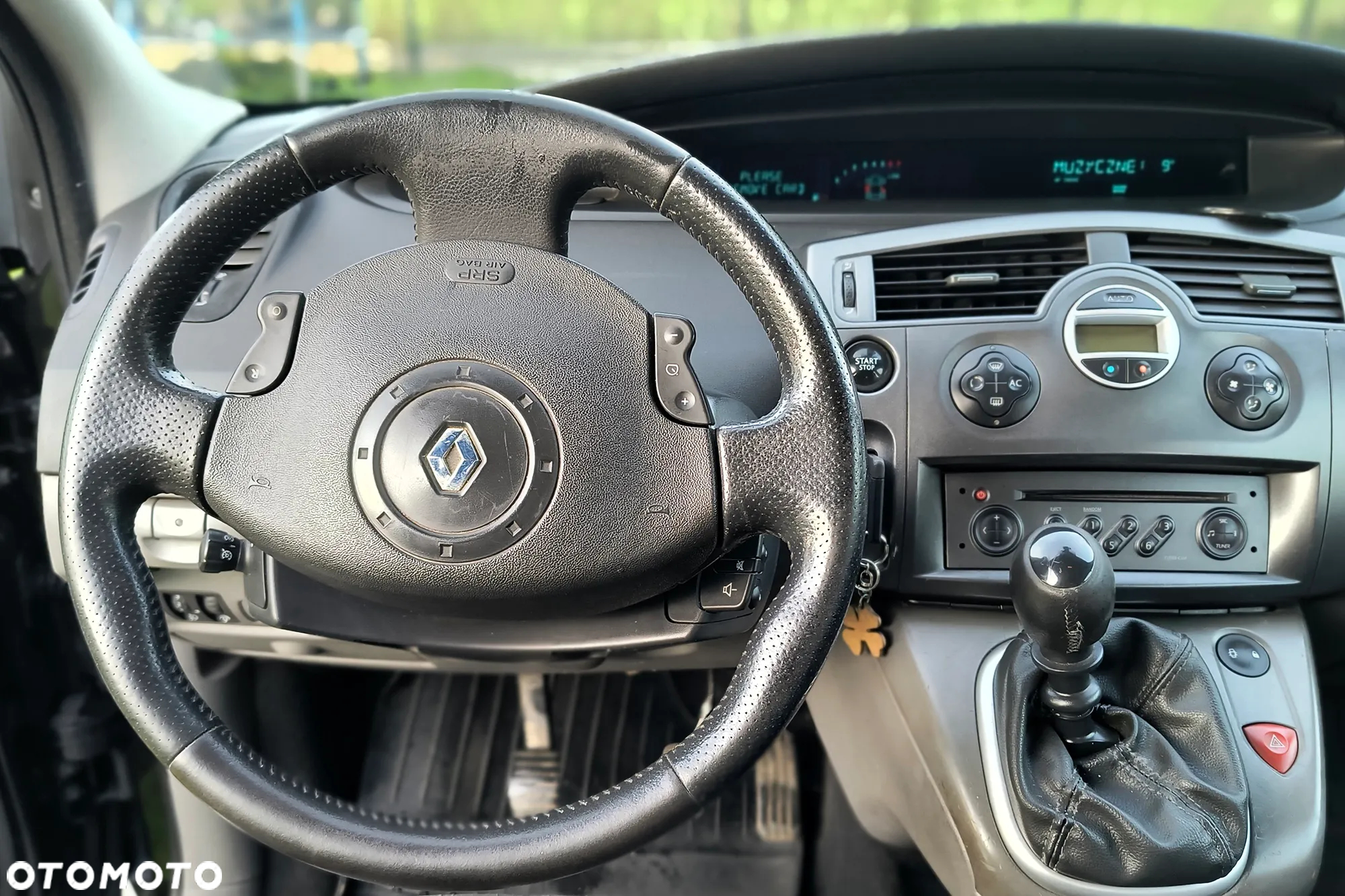 Renault Scenic 2.0 16V Avantage - 12