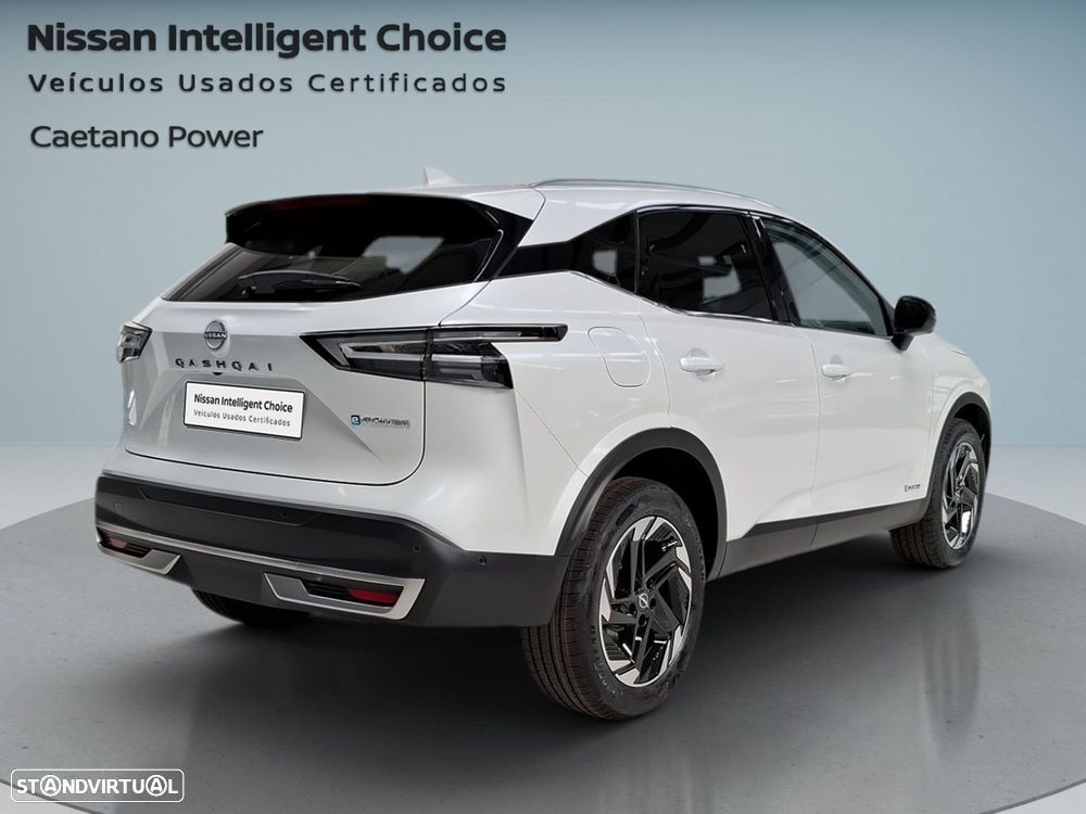 Nissan Qashqai 1.3 DIG-T Advance Xtronic - 16