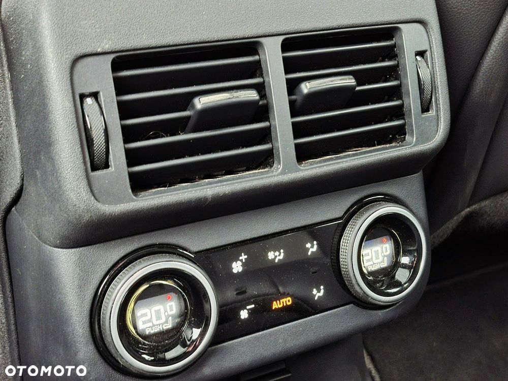 Land Rover Range Rover Velar - 28