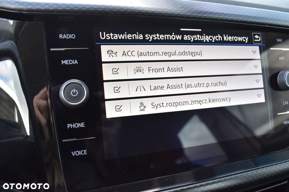 Volkswagen T-Cross - 18