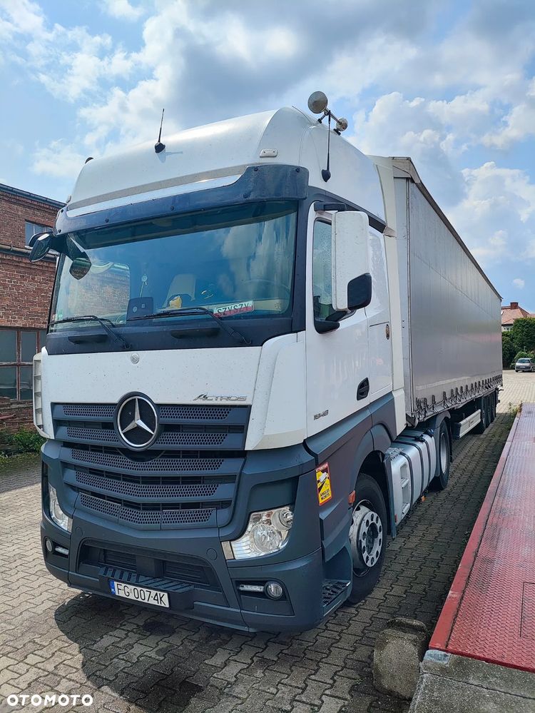 Mercedes-Benz Actors Mp4 - 8
