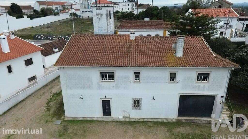 Moradia isolada T8 em Póvoa da Isenta de 496 m2 - Grande imagem: 3/40