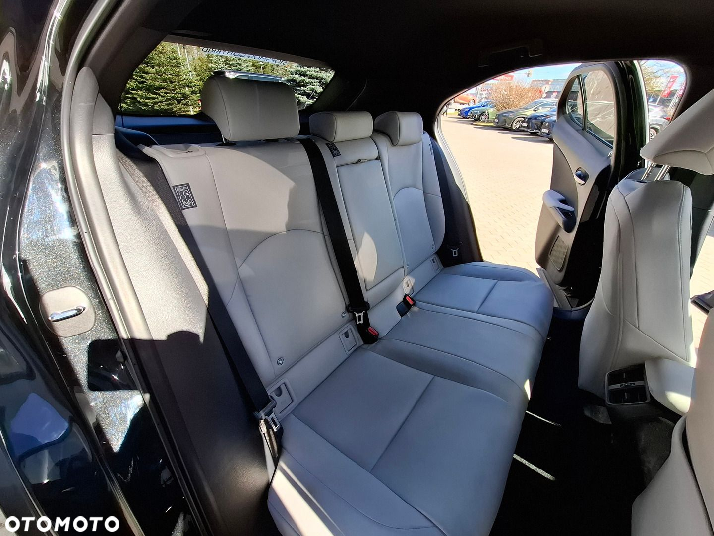 Lexus UX 250h GPF F Impression 2WD - 23