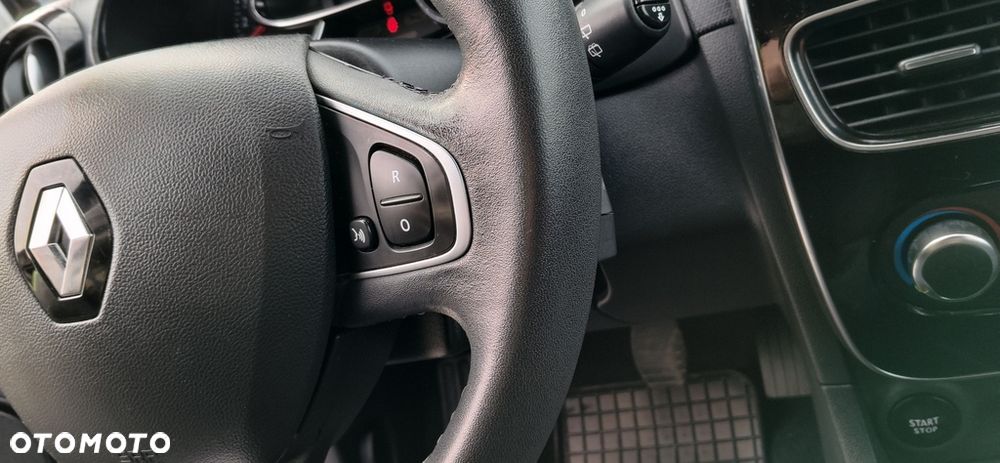 Renault Clio - 26