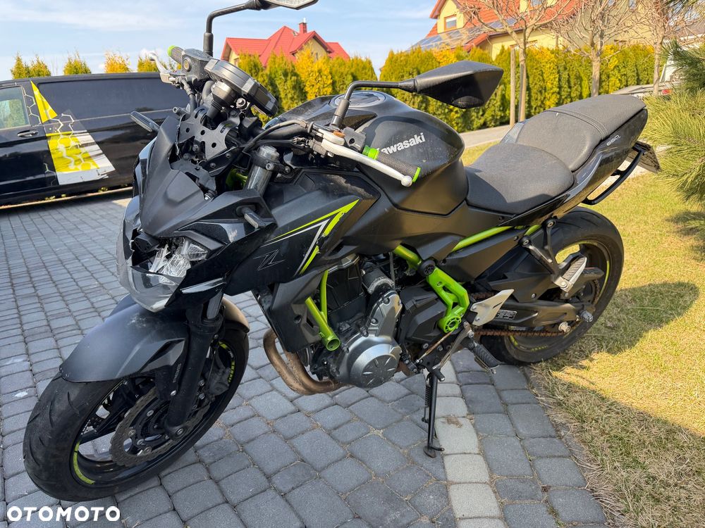Kawasaki Z 650 - 11