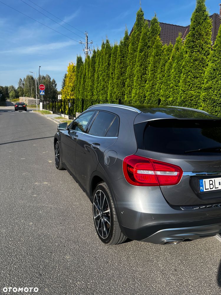Mercedes-Benz GLA 220 CDI 4Matic 7G-DCT AMG Line - 3