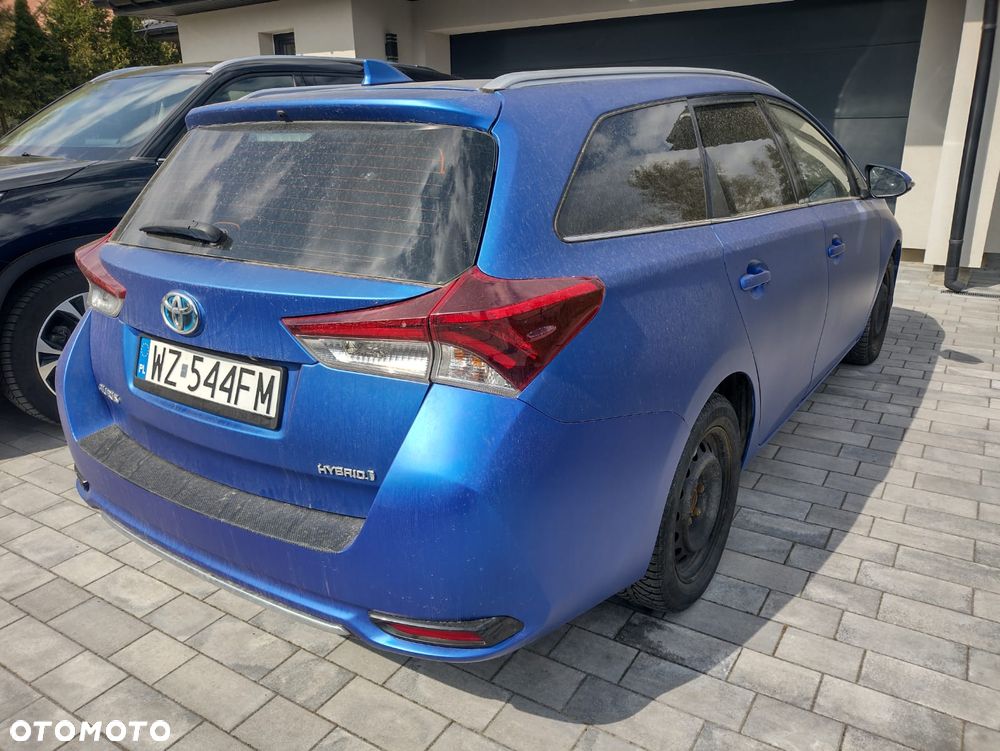 Toyota Auris - 4