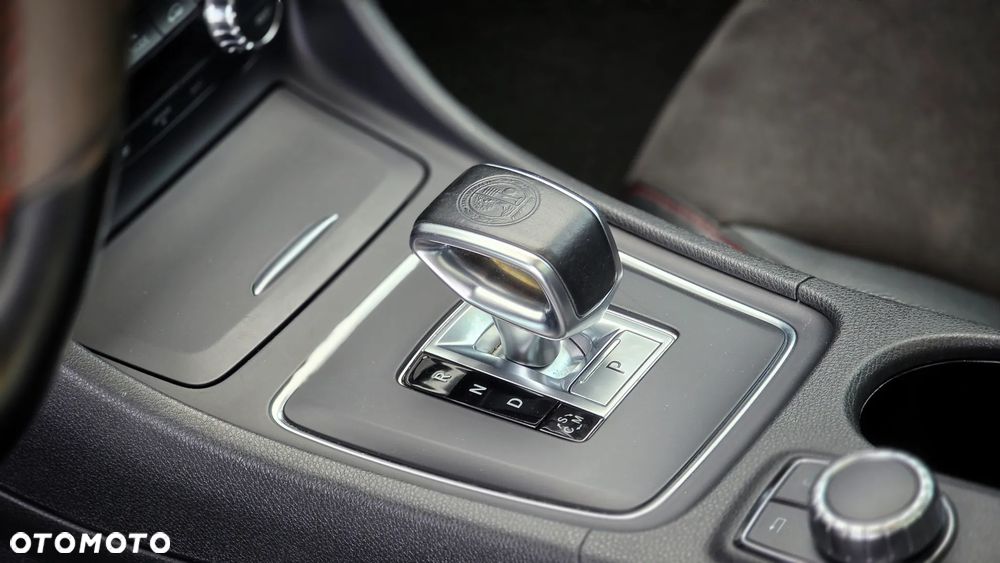 Mercedes-Benz GLA 45 AMG 4-Matic - 33