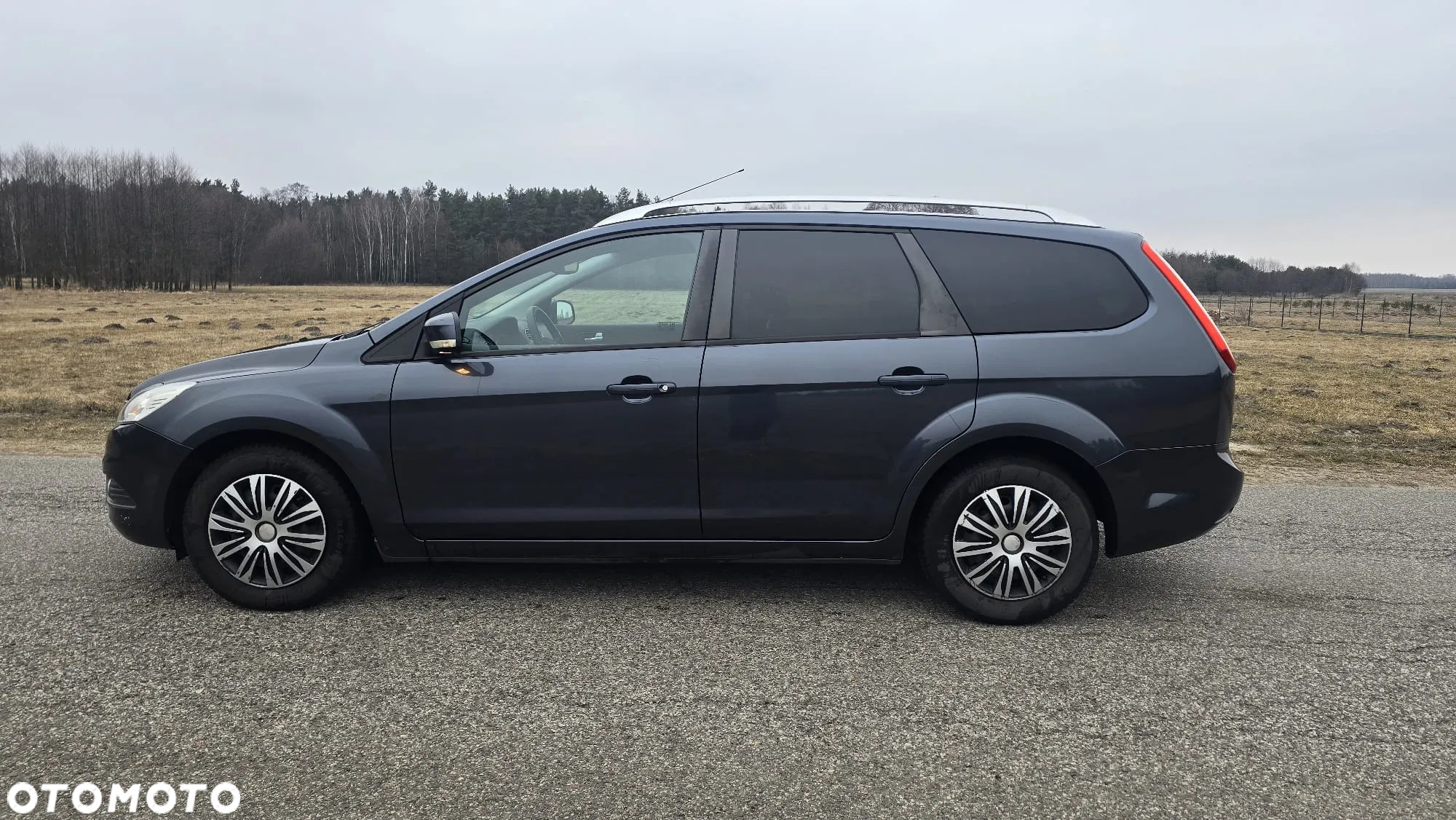 Ford Focus 1.6 16V Ambiente - 7