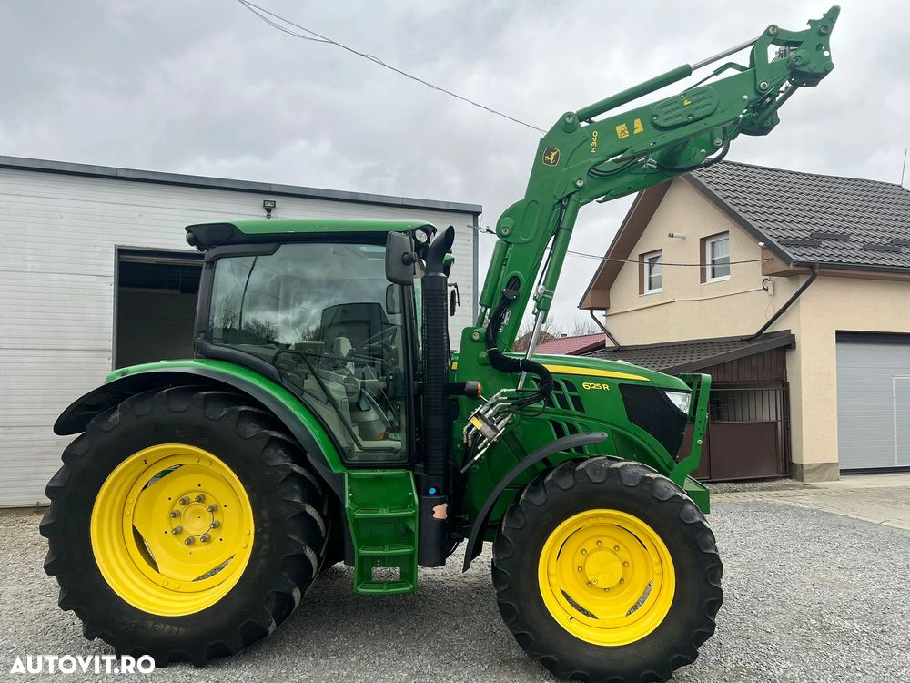 John Deere 6125R - 4