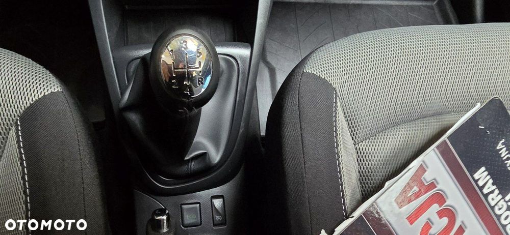 Renault Captur - 22