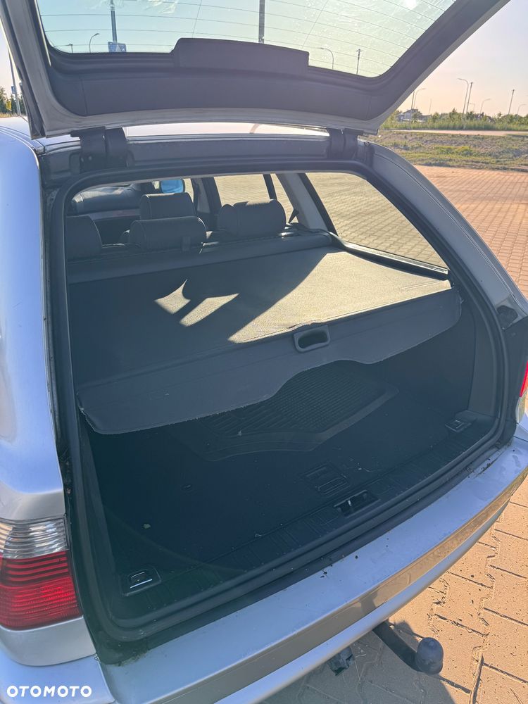 BMW Seria 5 520d - 12