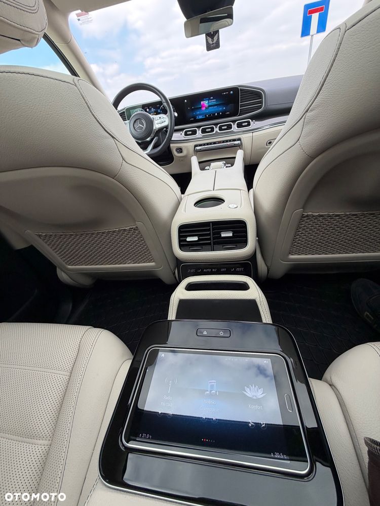 Mercedes-Benz GLS - 24