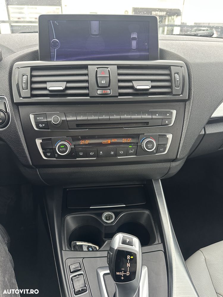 BMW Seria 1 120d Aut. Urban Line - 12