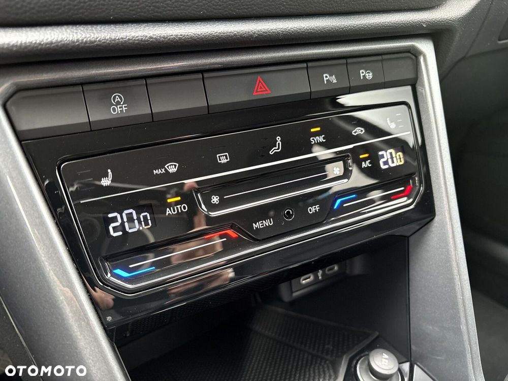 Volkswagen T-Roc 1.5 TSI Style DSG - 24