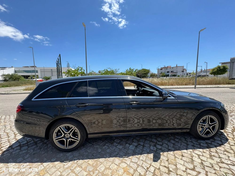 Mercedes-Benz E 300 de 4Matic T 9G-TRONIC AMG Line - 4