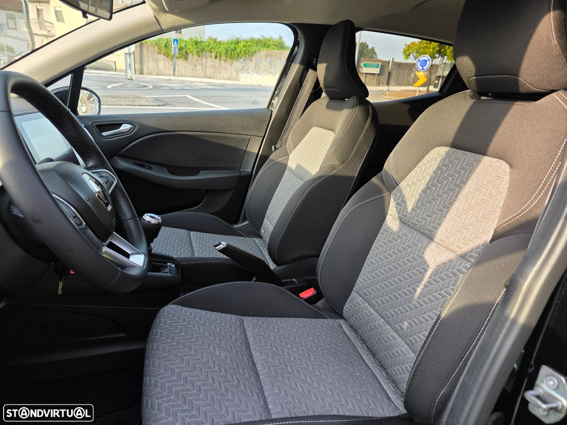 Renault Clio 1.5 Blue dCi Evolution - 26