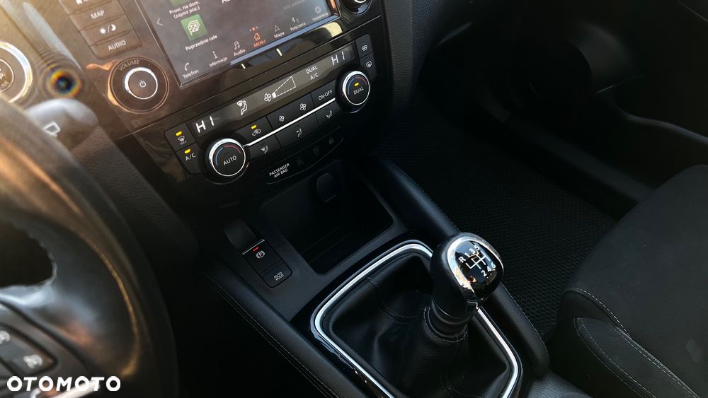 Nissan Qashqai 1.3 DIG-T ACENTA - 36