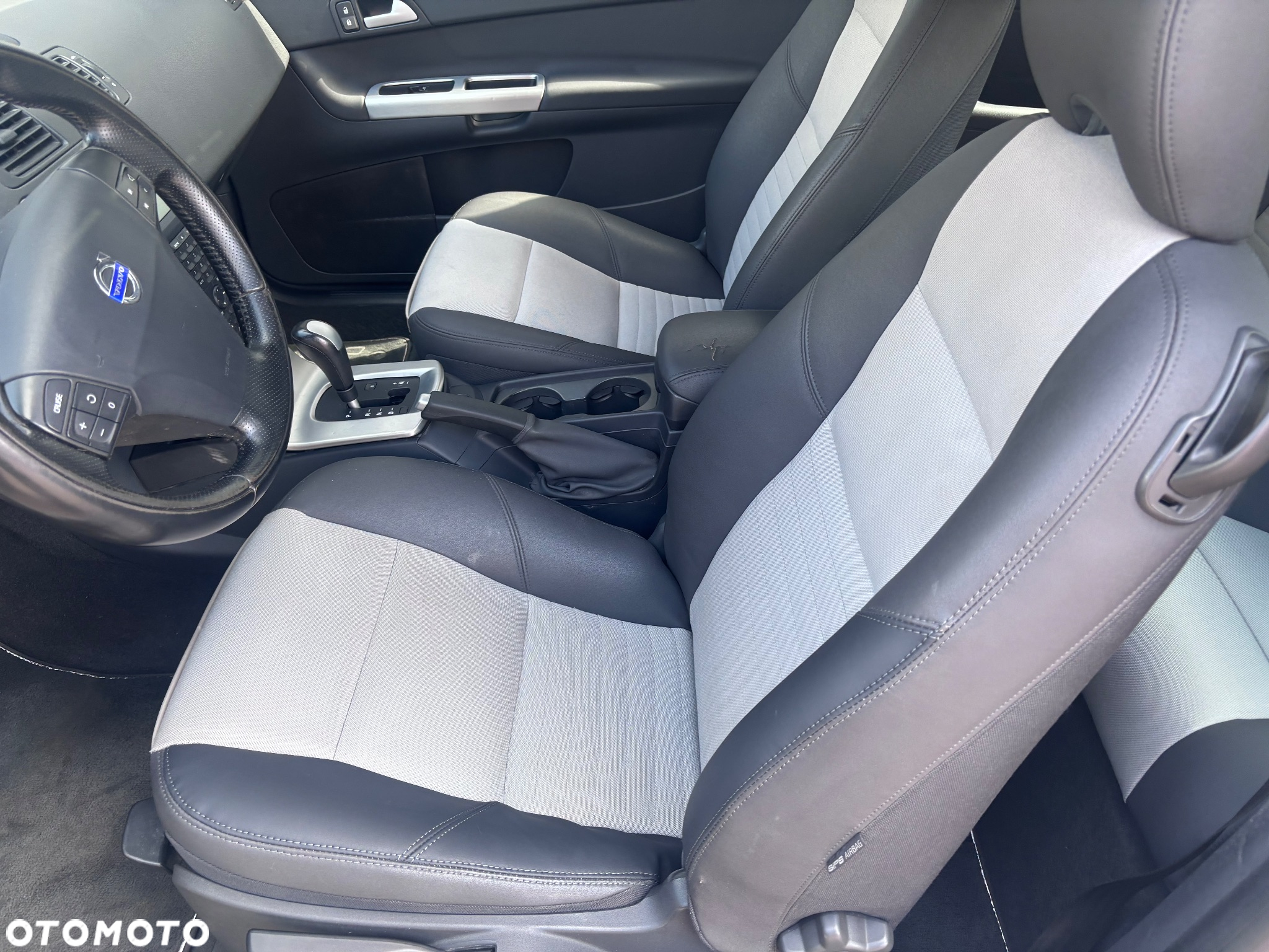 Volvo C30 D5 Momentum - 7