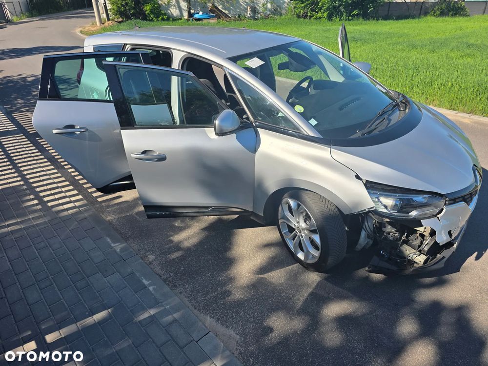 Renault Grand Scenic BLUE dCi 120 EDC LIMITED - 17