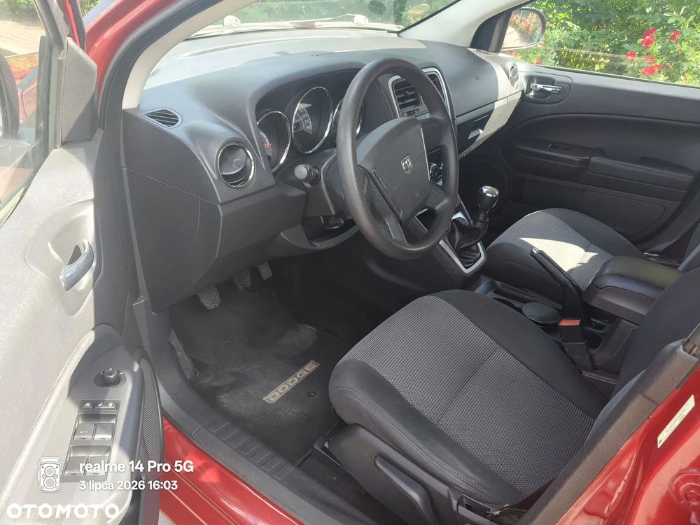 Dodge Caliber 2.0 SXT - 8