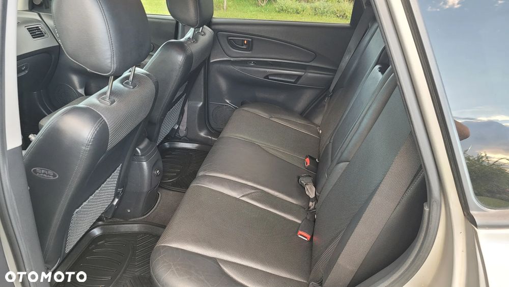 Hyundai Tucson 2.0 CRDi VGT 4WD GLS - 10