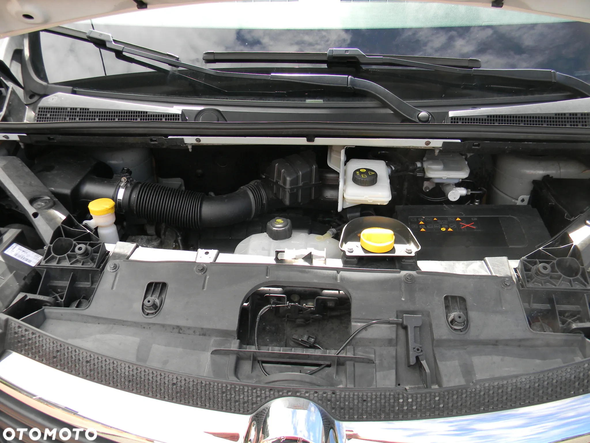 Opel Vivaro - 18