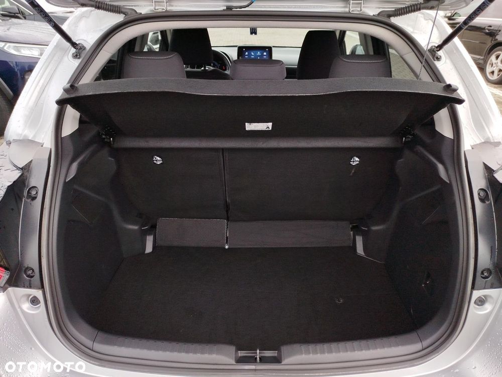 Toyota Yaris - 16