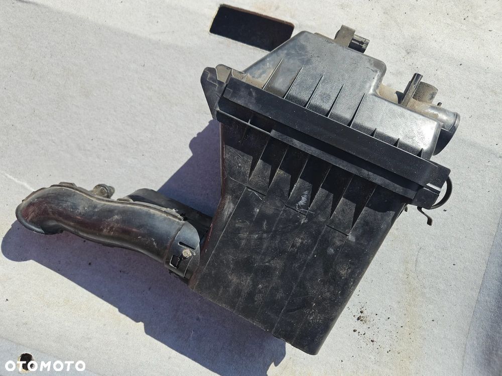 Obudowa filtra powietrza Opel Agila B Suzuki Splash 1,0 2009r 13700-51KA0 - 1