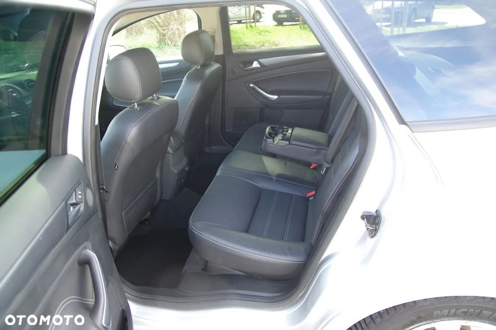 Ford Mondeo 2.0 TDCi Champions Edition - 24