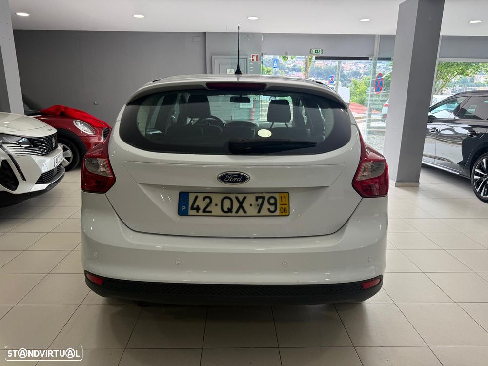 Ford Focus 1.6 TDCi DPF Ambiente - 6